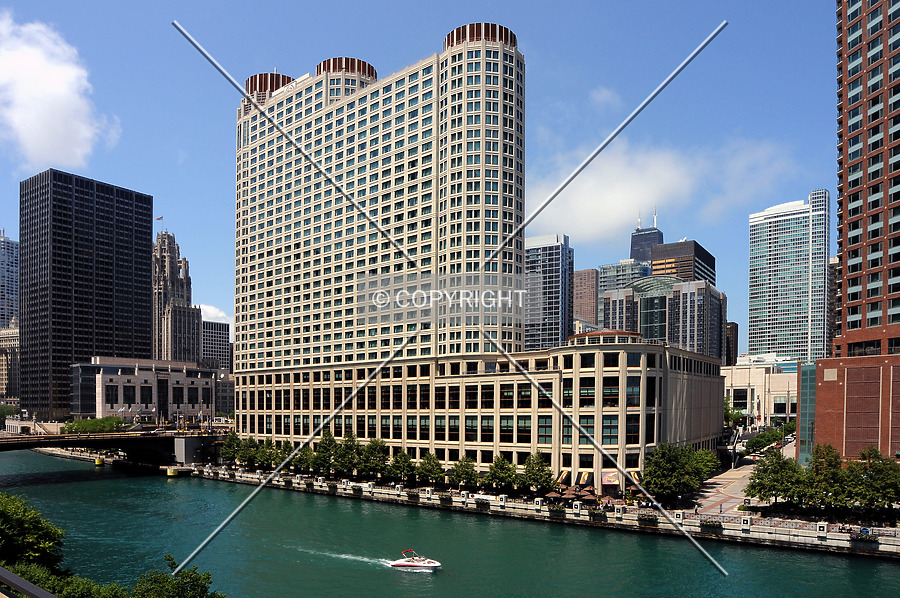 Sheraton Chicago Hotel & Towers by Jorge Molina