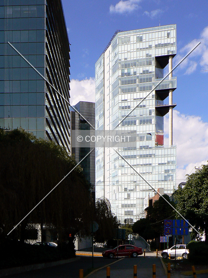Torre Reforma 115 by Luis Ibáñez