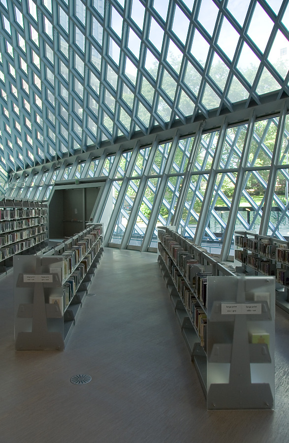 Seattle Central Library by Pavel Toczynski