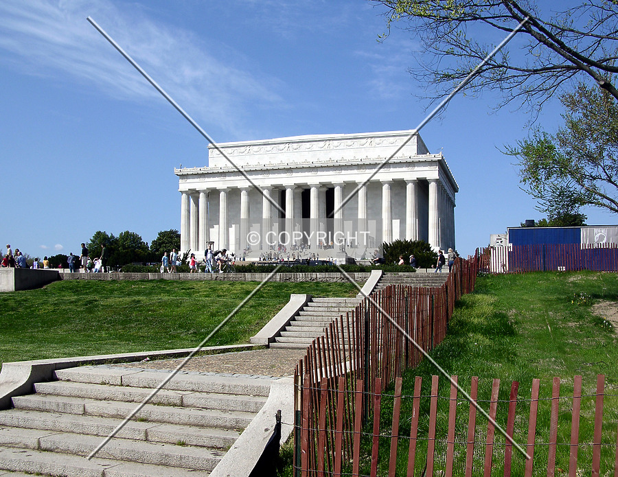 Lincoln Memorial by Chris Patriarca