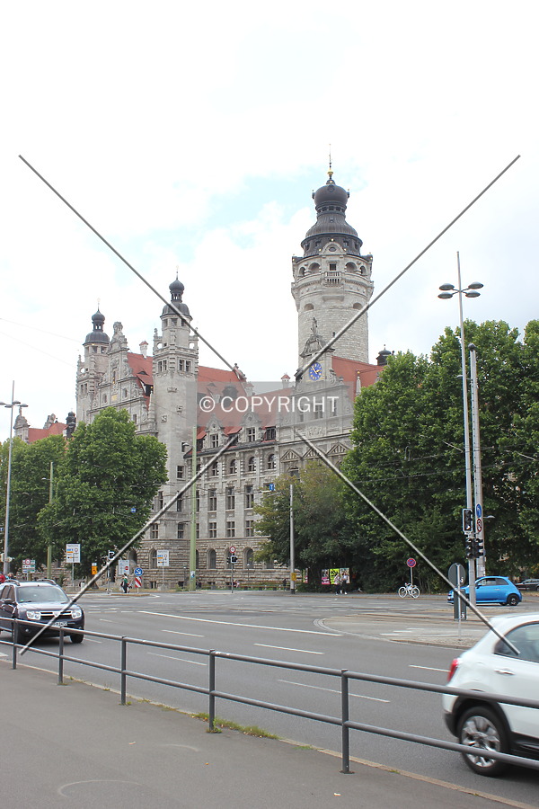 Neues Rathaus by Florian Barbier