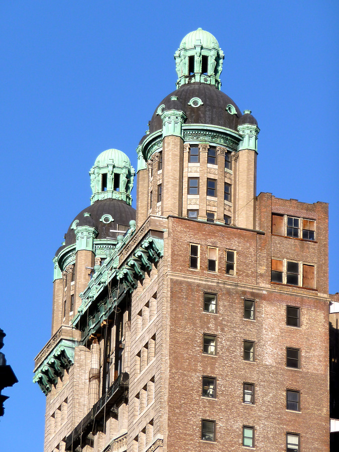 Park Row Building by Nate Lindsey