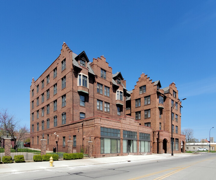 New Holland Apartments
