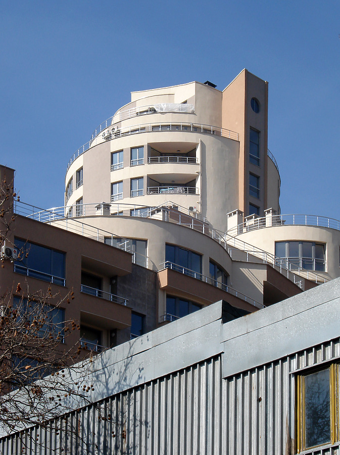 Park Residence by Kaloian