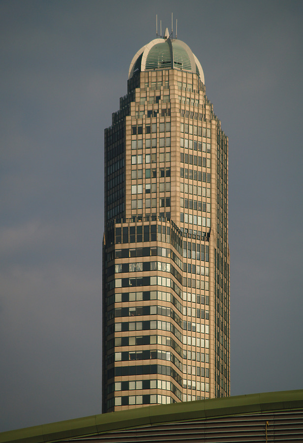 CitySpire Center by Cesar Serrano