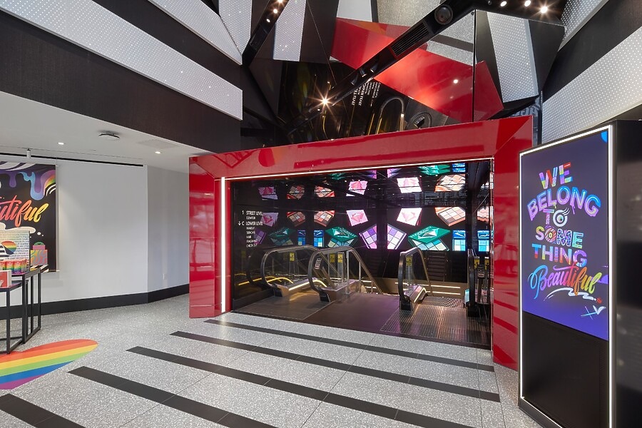 New York Marriott Marquis by Vornado Realty Trust