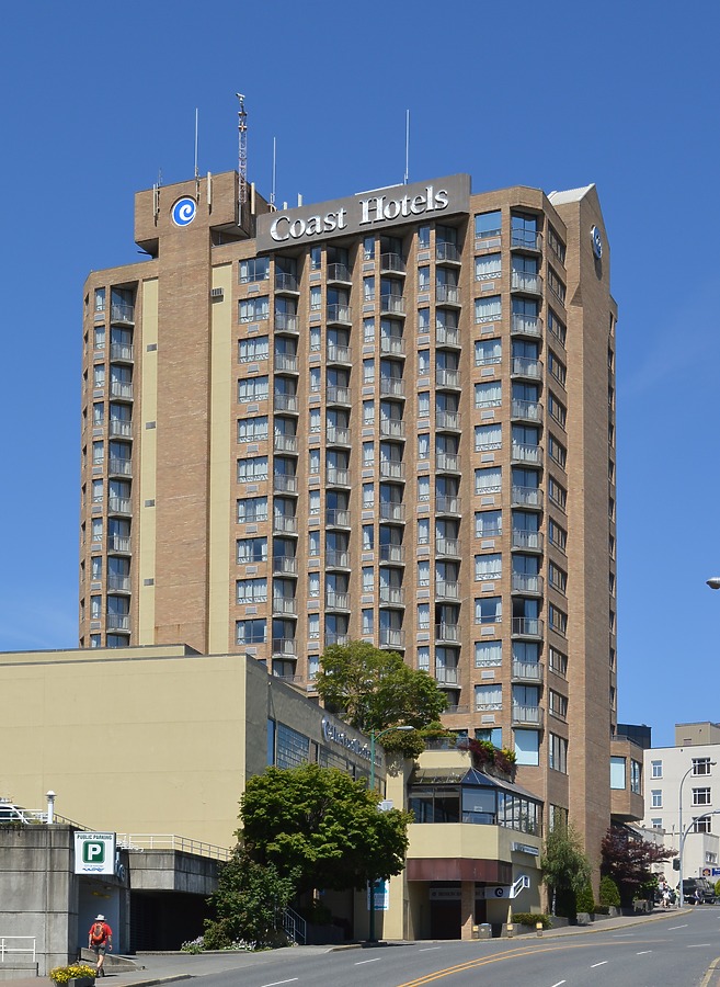 Coast Bastion Inn by Huopa