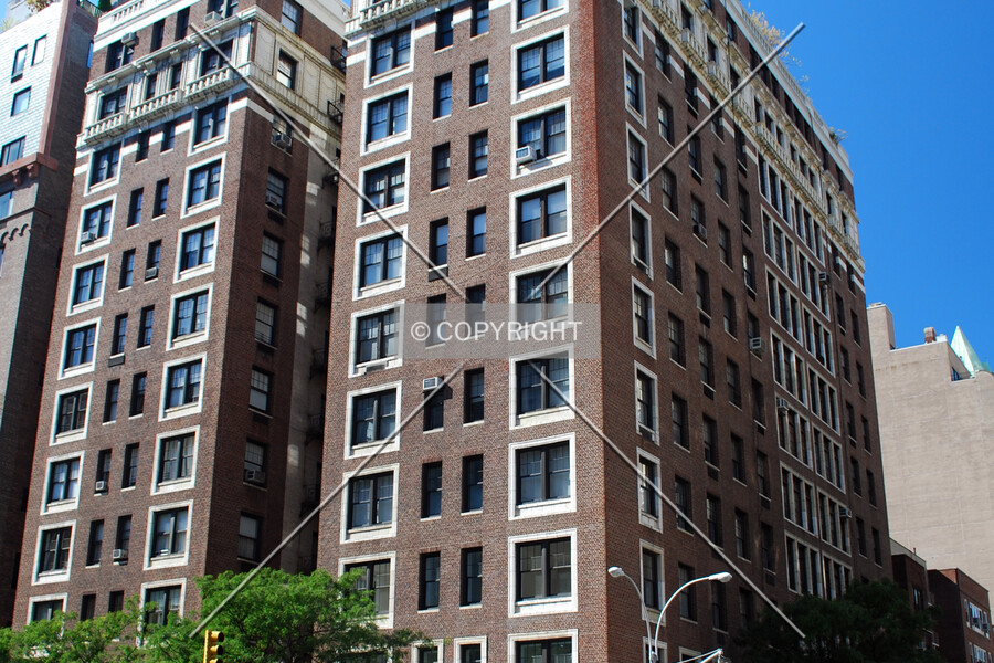 830 Park Avenue