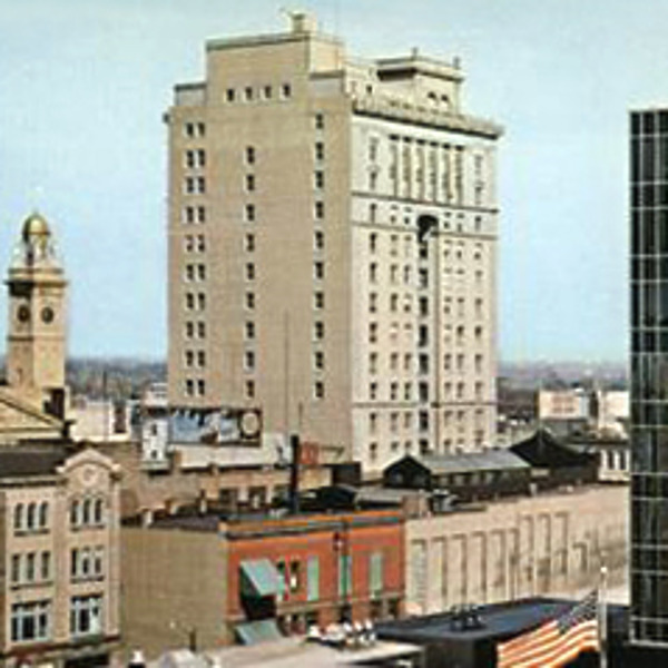 Chase Tower by Frank D. Kelley Associates