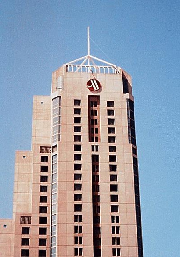 Marriott Rivercenter by Kevin Lehnhardt