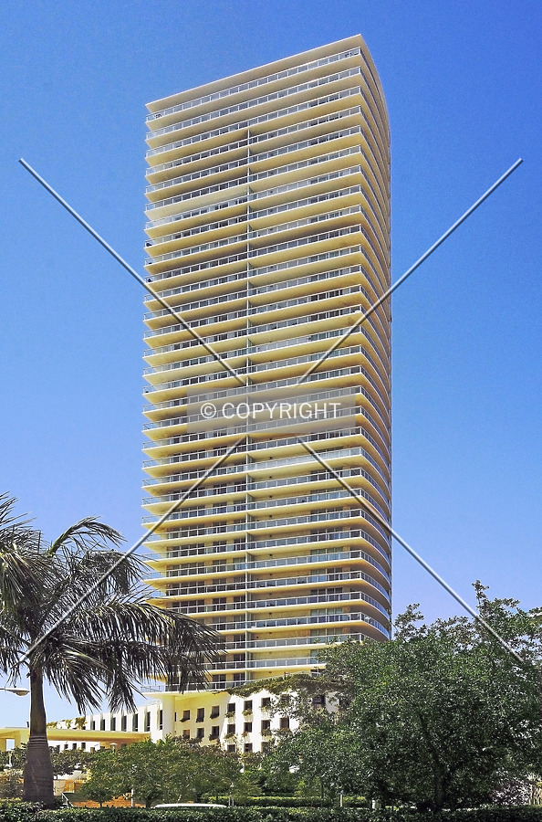 ICON at South Beach by Jorge Molina