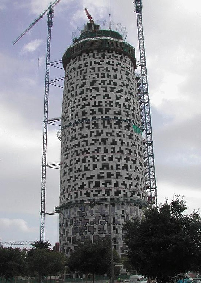Torre Glòries by David Guija