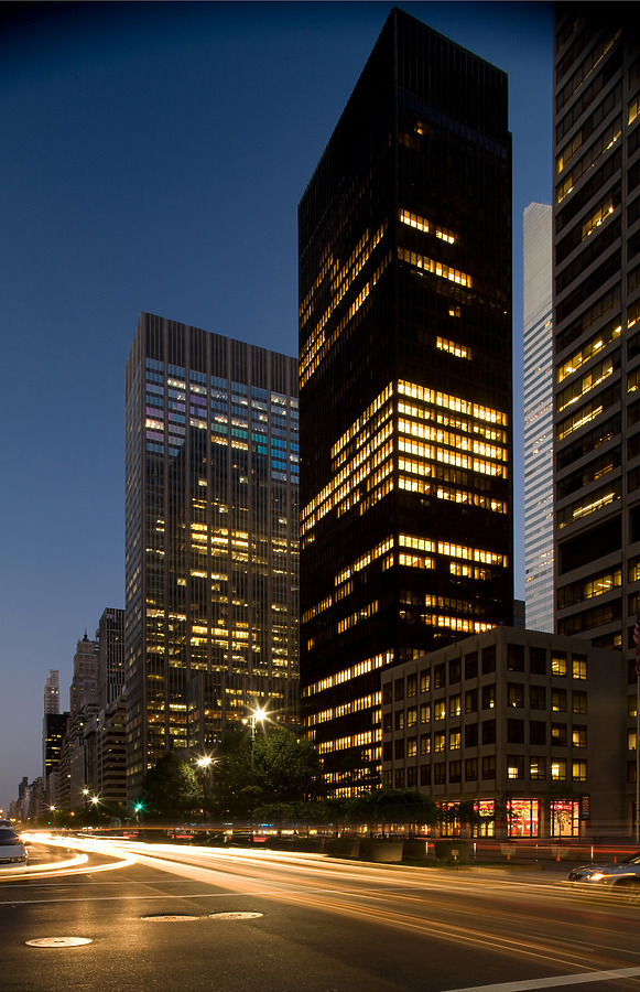 Seagram Building by Pavel Toczynski