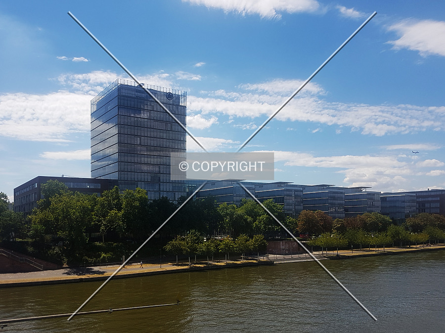 Allianz-Kai by Nephilim