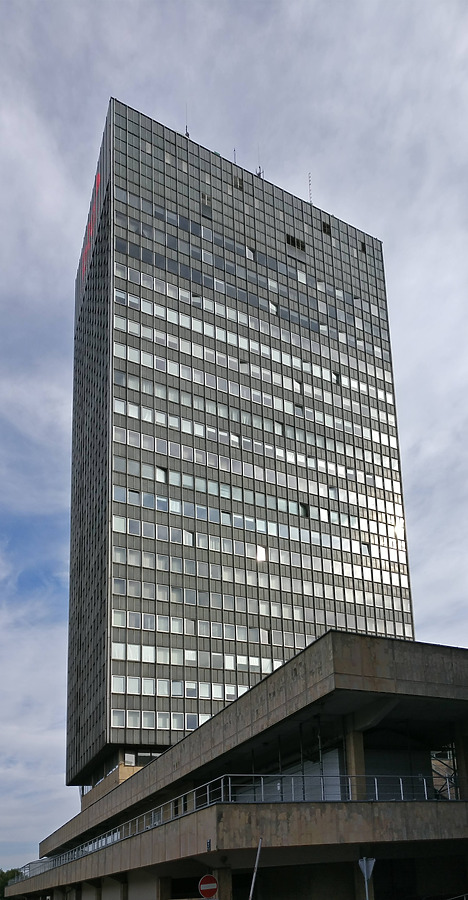 Ministry of Agriculture Building by Huopa