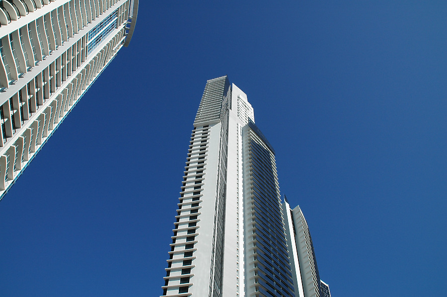 Circle on Cavill North Tower by John Bek