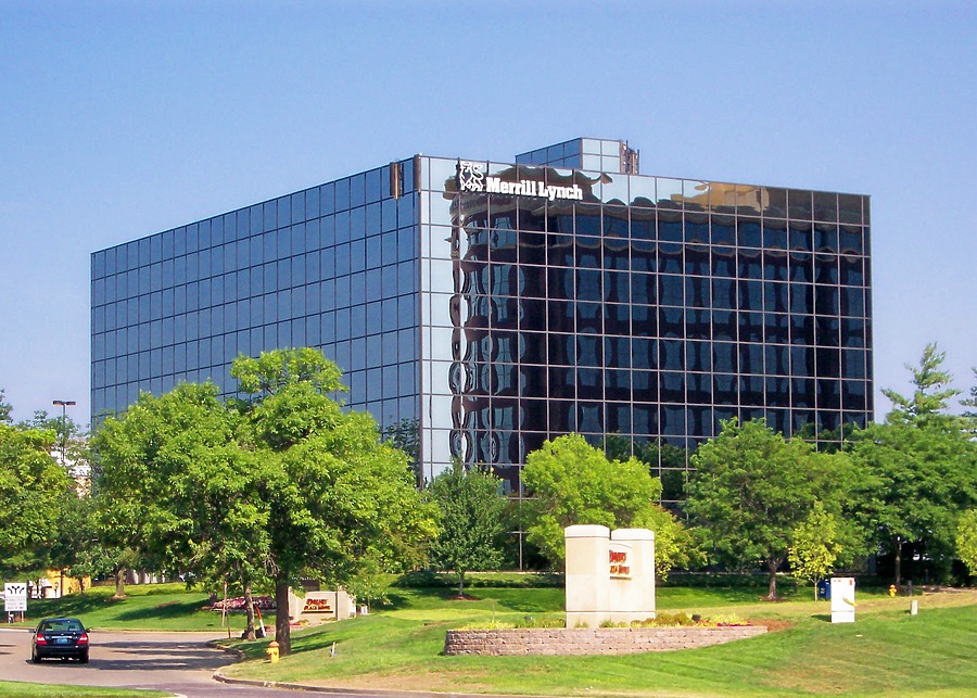 400 Chesterfield Center by Ryan Hildebrand