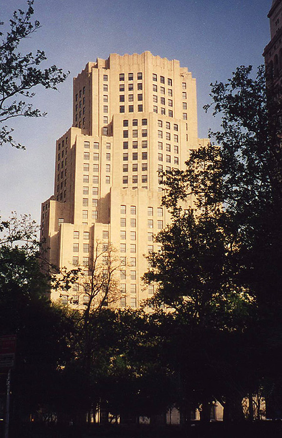 Metropolitan Life North Building by Nate Lindsey