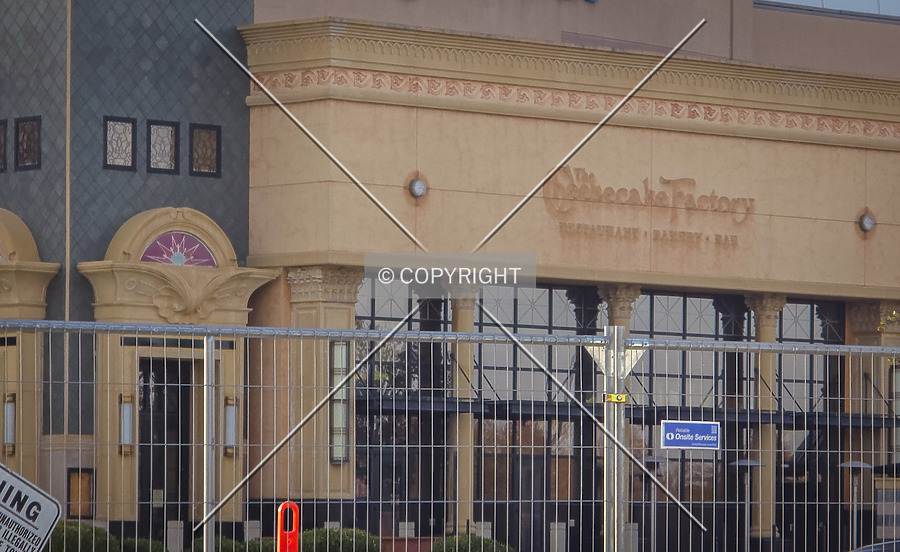 Chesterfield Mall by Ryan Hildebrand