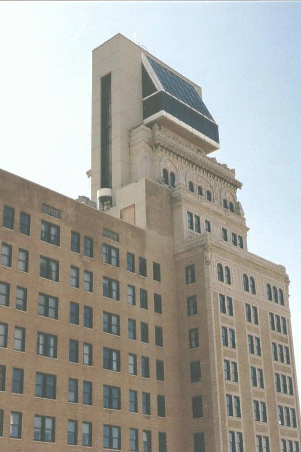 Lamar Building by Rodney Gunn