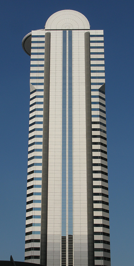 Shinjuku I-Land Tower by Kevin Hemphill