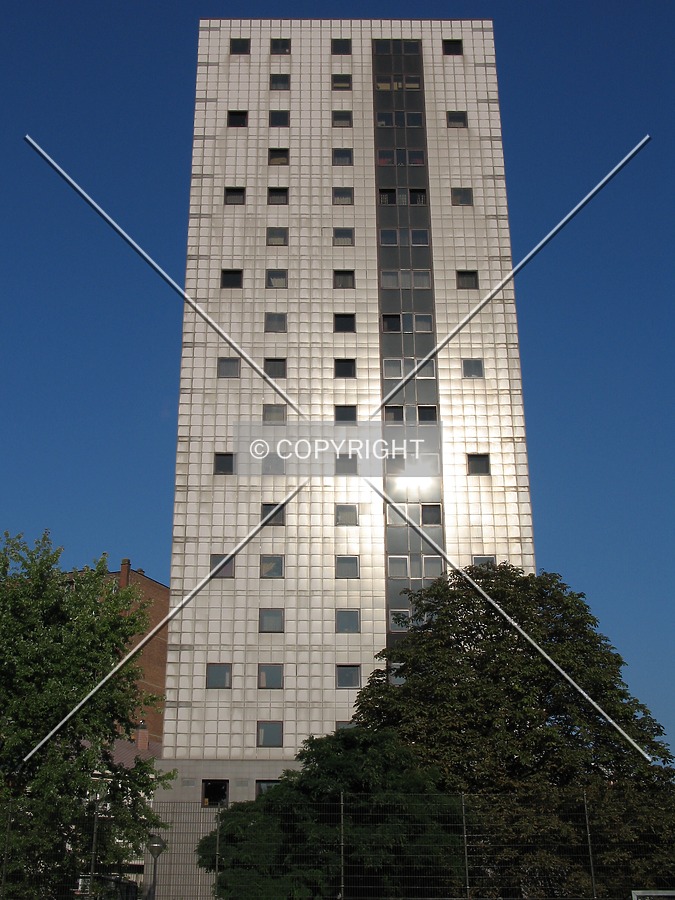 Square Jacques Franck 2 / Jacques Francksquare 2 by Emmanuel D.