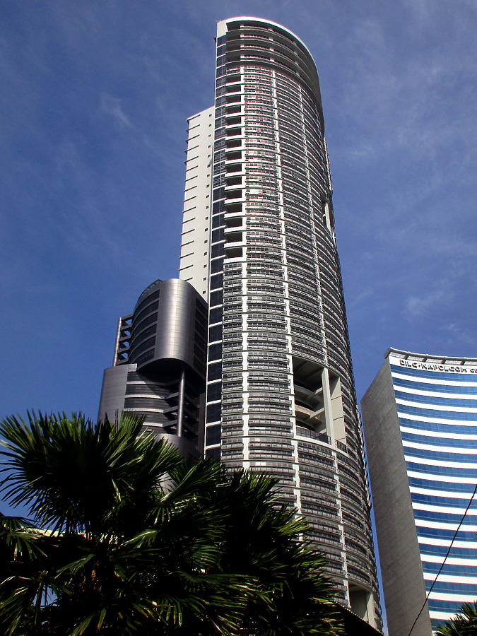 Skysuites Tower by Daniel Kieckhefer