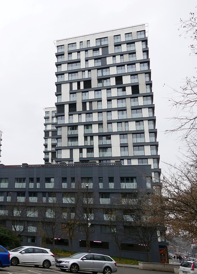 Residence Garden Towers I by Judikaƫl Ninon