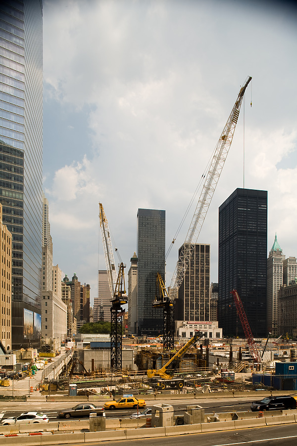 One World Trade Center by Pavel Toczynski