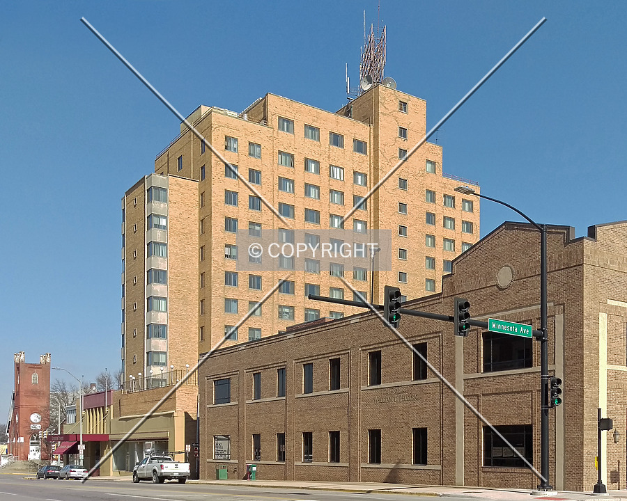 Cross-Lines Tower by Ryan Hildebrand