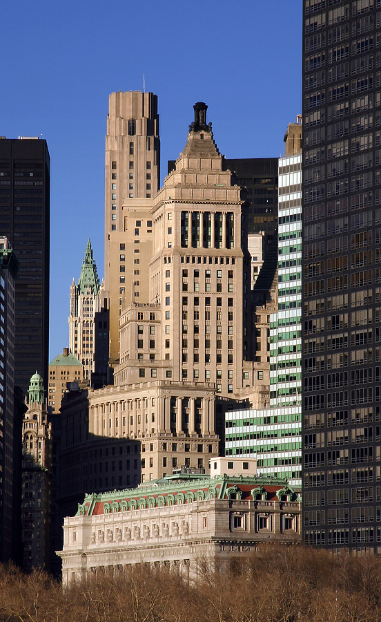 26 Broadway by Pavel Toczynski