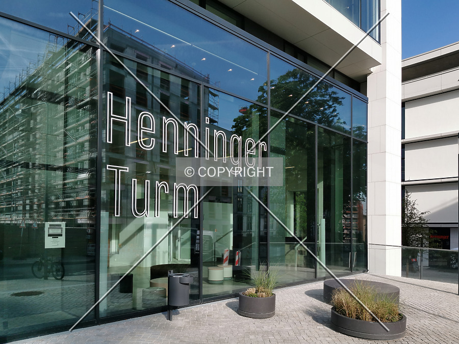Henninger-Turm by Nephilim