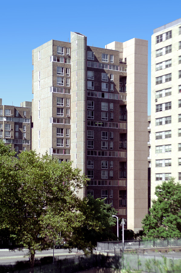 Riverview 1 - 85 Riverdale Avenue by John Cahill