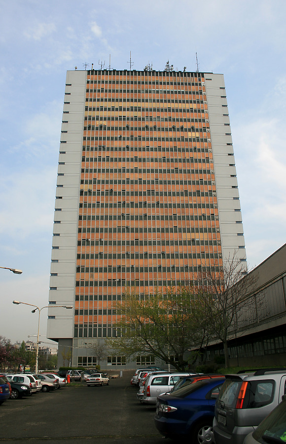 Semmelweiss Medical University by Kjetil Balog