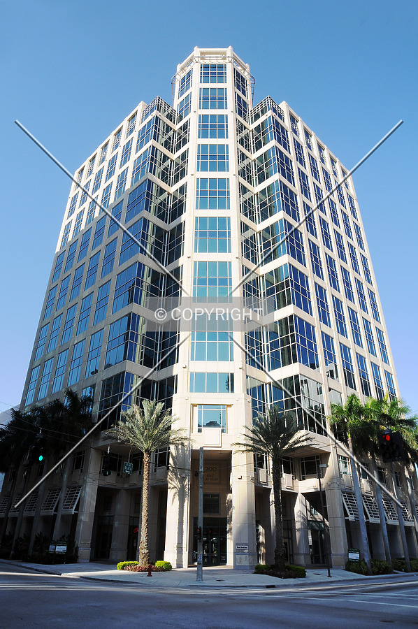 200 East Las Olas by Jorge Molina