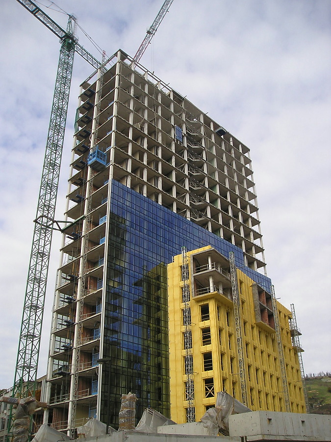 Isozaki Atea I by Mikel Allende
