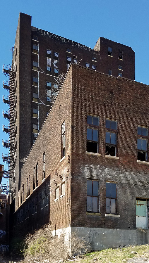 Spivey Building by Ryan Hildebrand