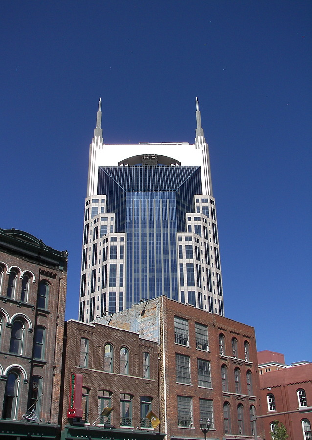 AT&T Building by Rodney Gunn