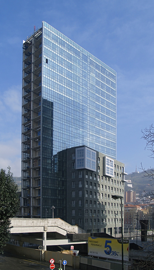 Isozaki Atea I by Cesar Serrano