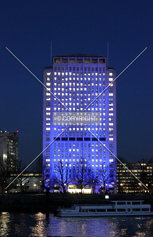 Shell Centre by Florian Barbier