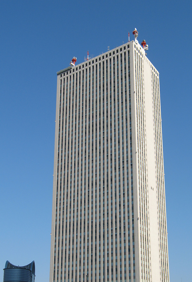 Sunshine 60 Building by Kevin Hemphill