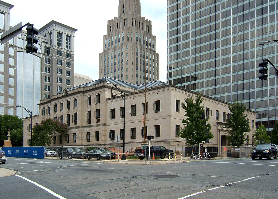 Forsyth County Courthouse Photo 432-082-939 - Stock Image - SKYDB