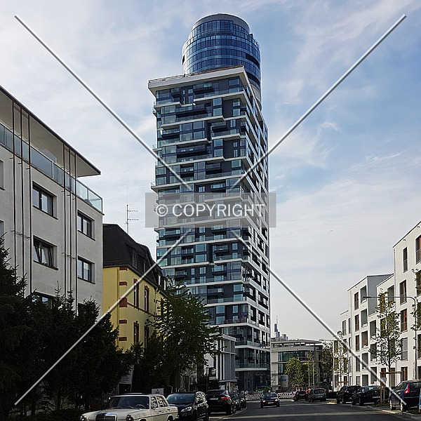 Henninger-Turm by Nephilim