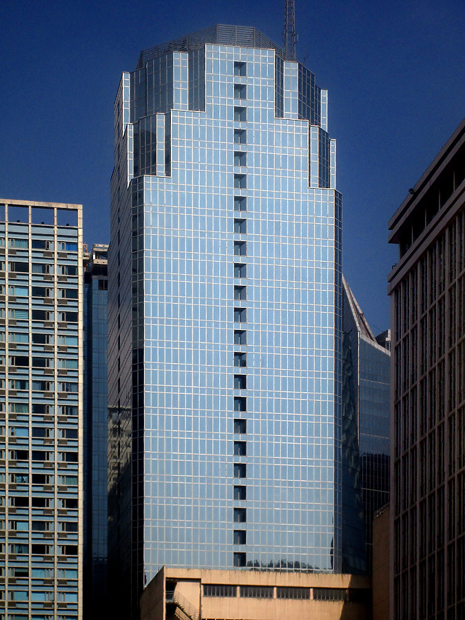 Rufino Pacific Tower by Daniel Kieckhefer