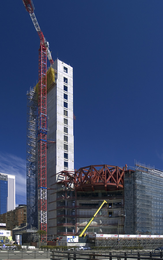 Nuevo Edificio Windsor by Cesar Serrano