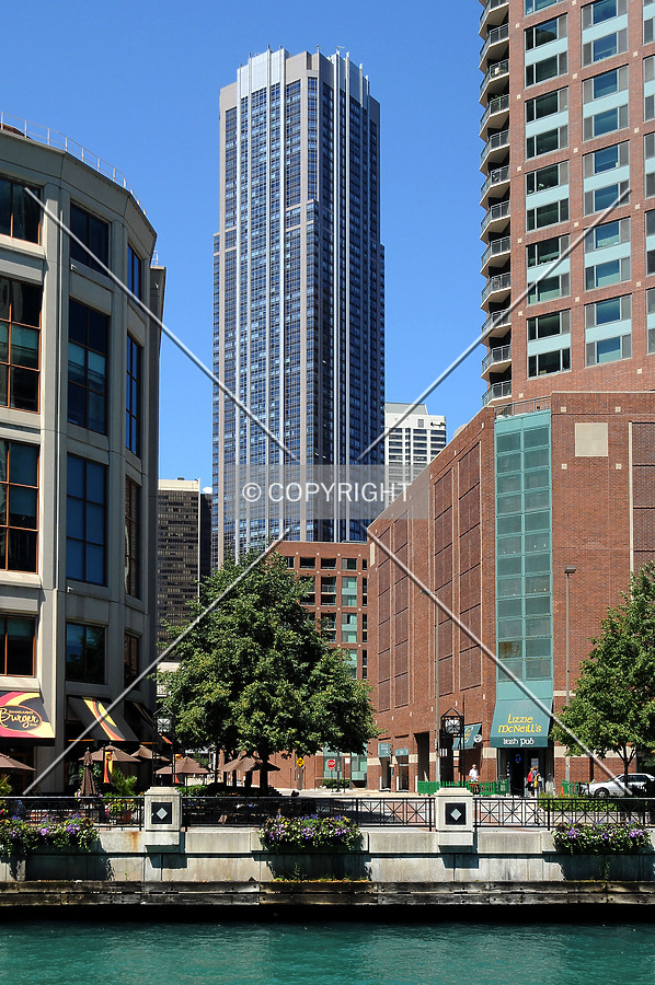 River East Center by Jorge Molina