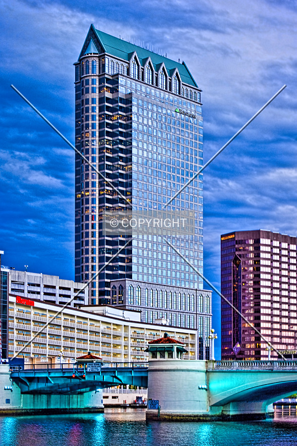 100 North Tampa by Jorge Molina