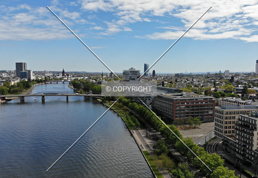 Allianz-Kai by Nephilim