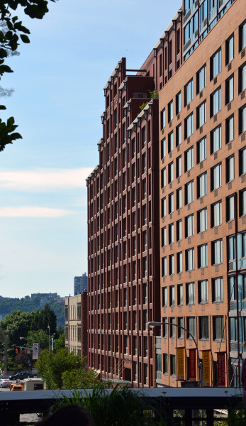555 West 23rd Street South