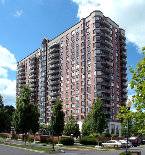 Towers at Mariners Cove